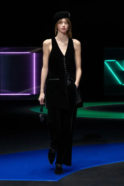 Look 93